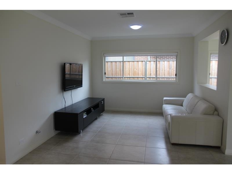 14 Cotter Lane, Moorebank NSW 2170