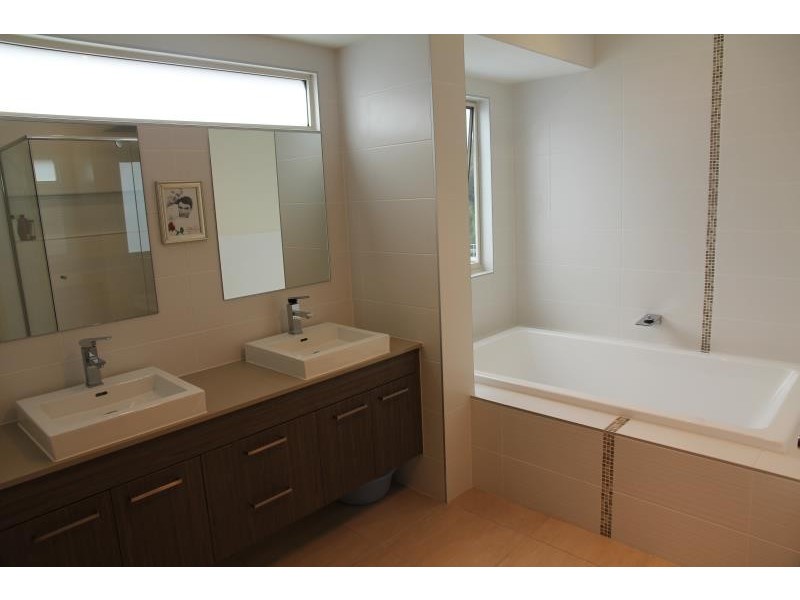 14 Cotter Lane, Moorebank NSW 2170