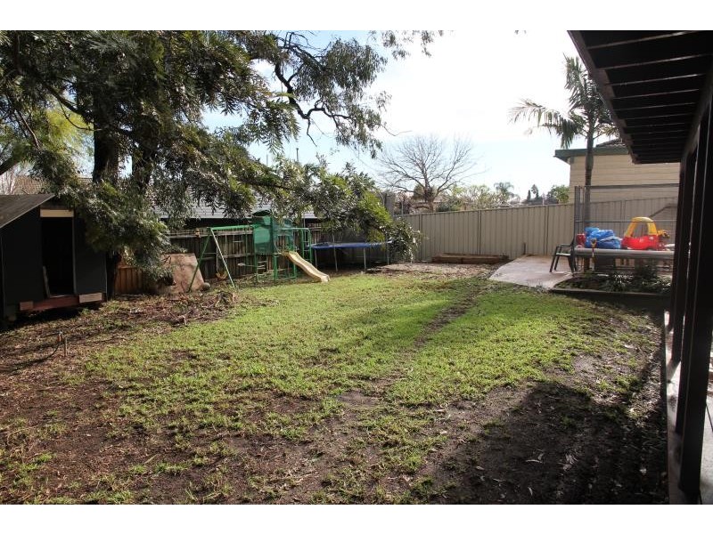 75 Renton Avenue, Moorebank NSW 2170