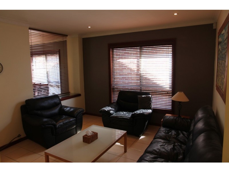 Wattle Grove NSW 2173