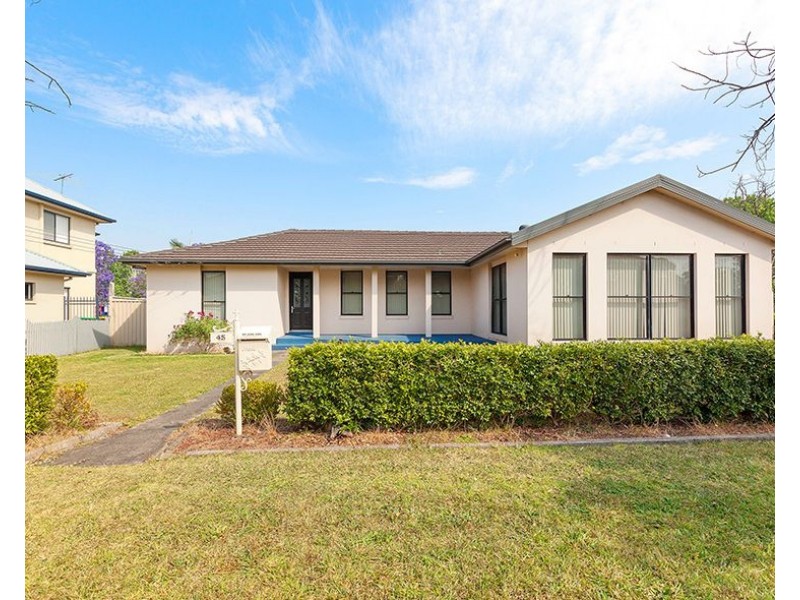 45 Miri Cres, Holsworthy NSW 2173