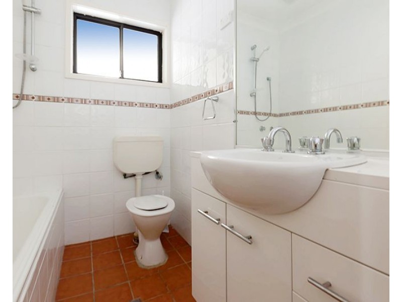 45 Miri Cres, Holsworthy NSW 2173