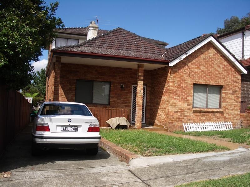 Russell Lea NSW 2046