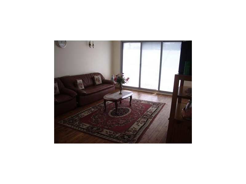 82 Sutherland Street, St Peters NSW 2044