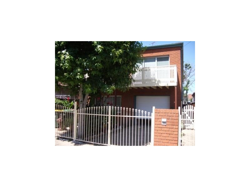 82 Sutherland Street, St Peters NSW 2044