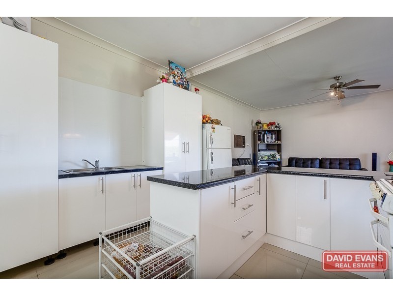 12 Kellam Way, Medina WA 6167