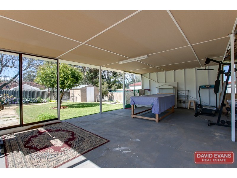 12 Kellam Way, Medina WA 6167