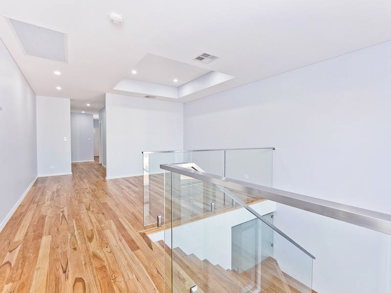 32 Emma Street, Rockingham WA 6168