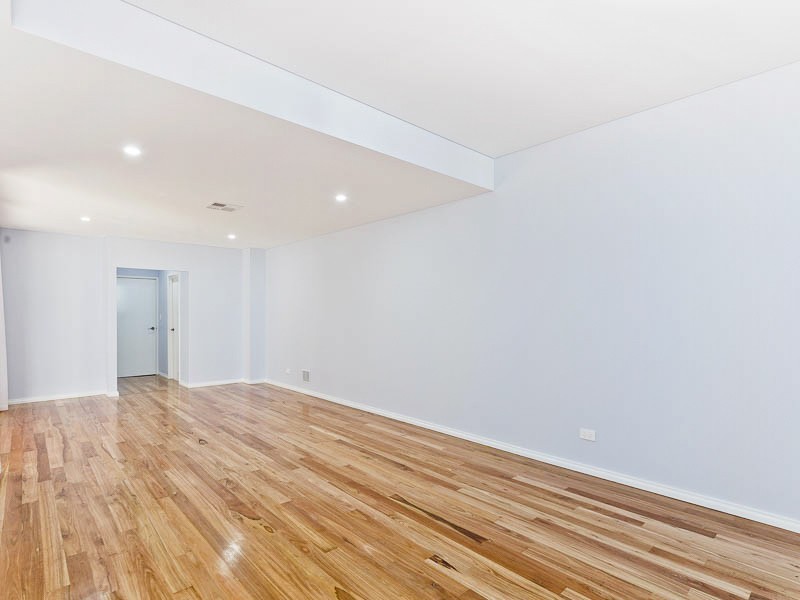 32 Emma Street, Rockingham WA 6168