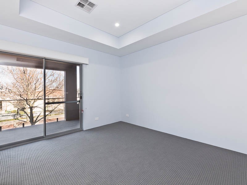 32 Emma Street, Rockingham WA 6168