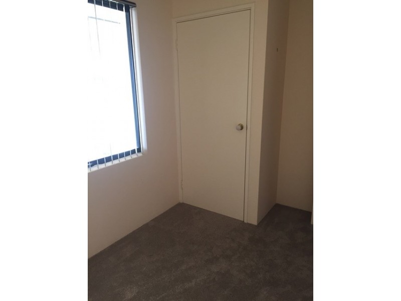 9 Sunderland Close, Greenfields WA 6210