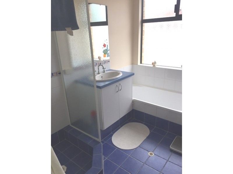 9 Sunderland Close, Greenfields WA 6210