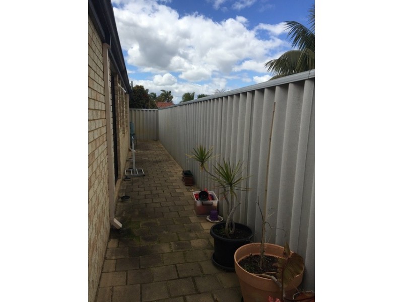 9 Sunderland Close, Greenfields WA 6210
