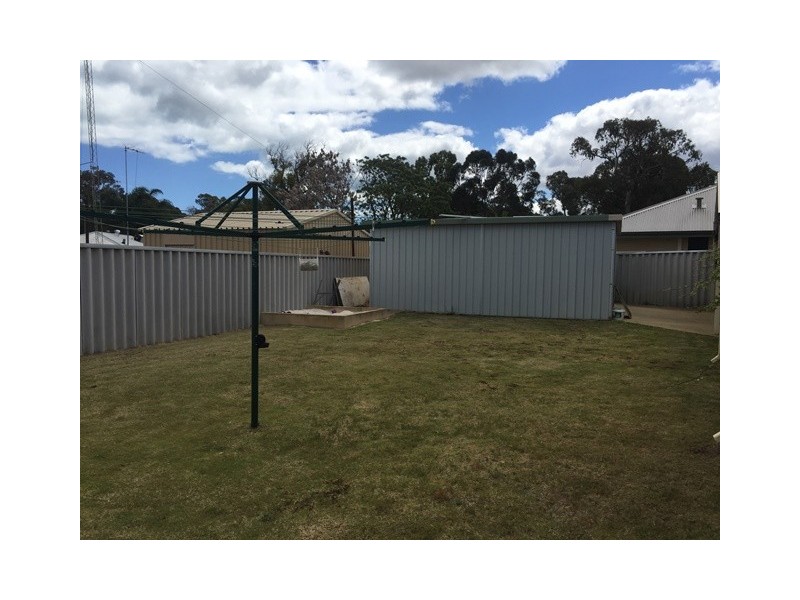 9 Sunderland Close, Greenfields WA 6210