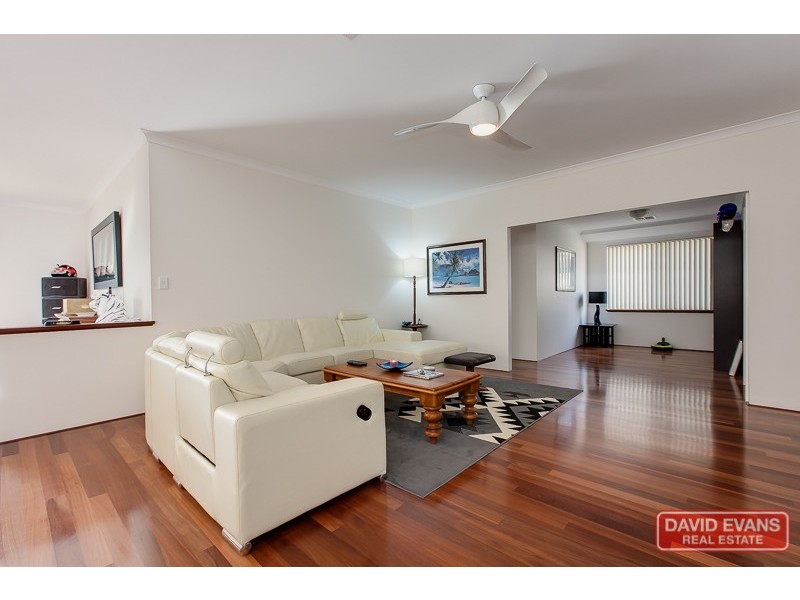 9 Stradbroke Road, Secret Harbour WA 6173