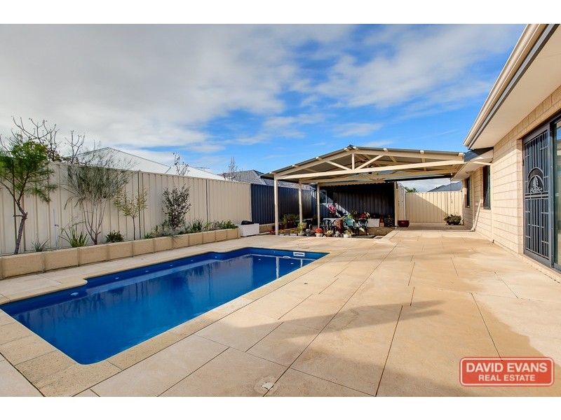 9 Stradbroke Road, Secret Harbour WA 6173