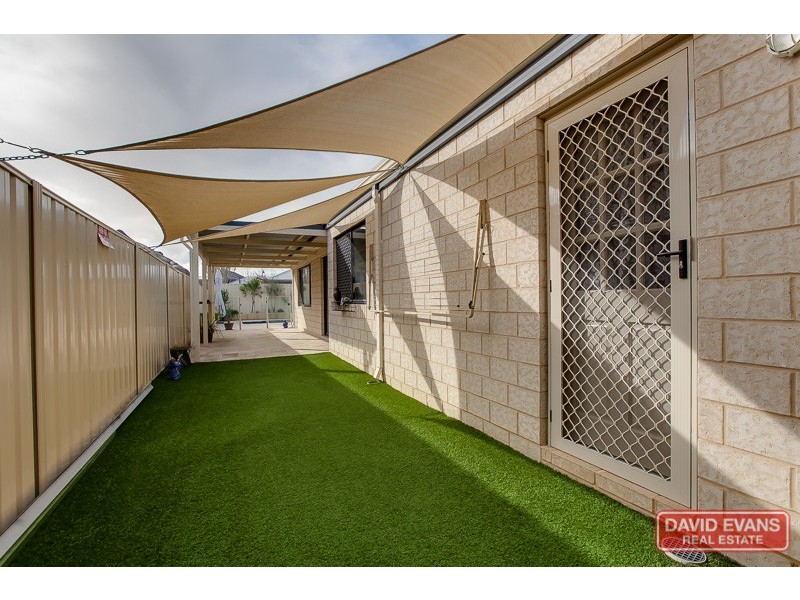 9 Stradbroke Road, Secret Harbour WA 6173