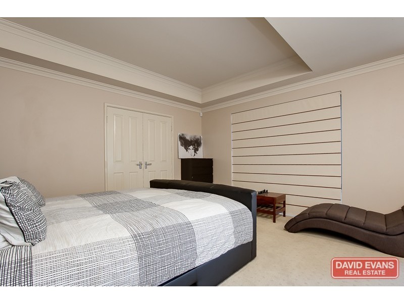 12 Merimbula Way, Secret Harbour WA 6173