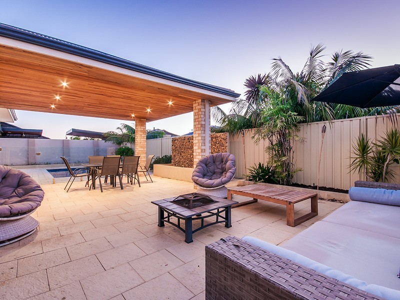 12 Merimbula Way, Secret Harbour WA 6173