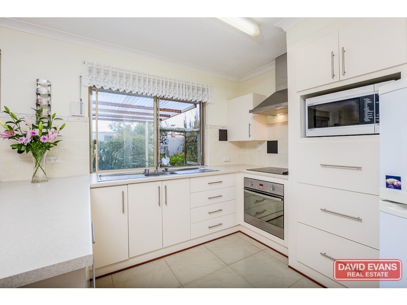 14 St Andrews Loop, Cooloongup WA 6168
