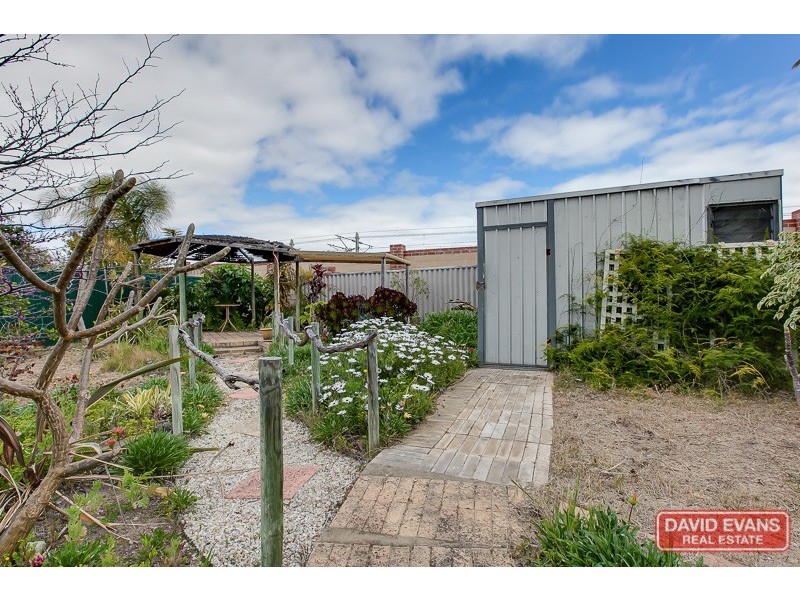 14 St Andrews Loop, Cooloongup WA 6168