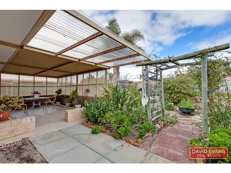 14 St Andrews Loop, Cooloongup WA 6168