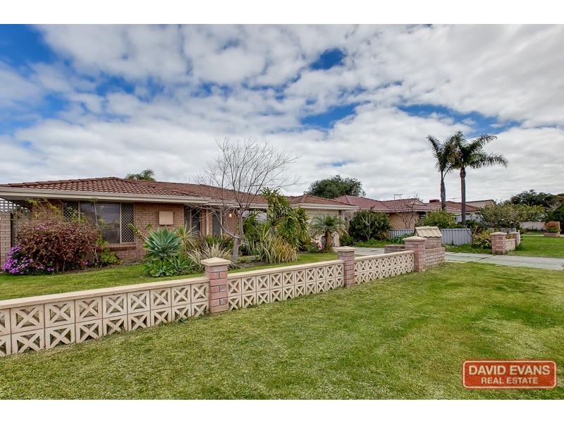 14 St Andrews Loop, Cooloongup WA 6168