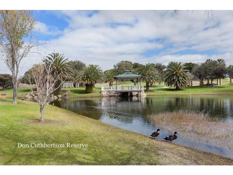 14 St Andrews Loop, Cooloongup WA 6168