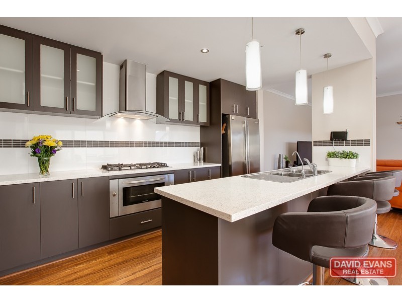 14 Frenchmans Crescent, Secret Harbour WA 6173