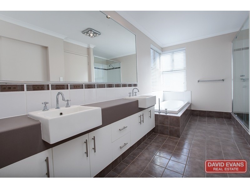 14 Frenchmans Crescent, Secret Harbour WA 6173