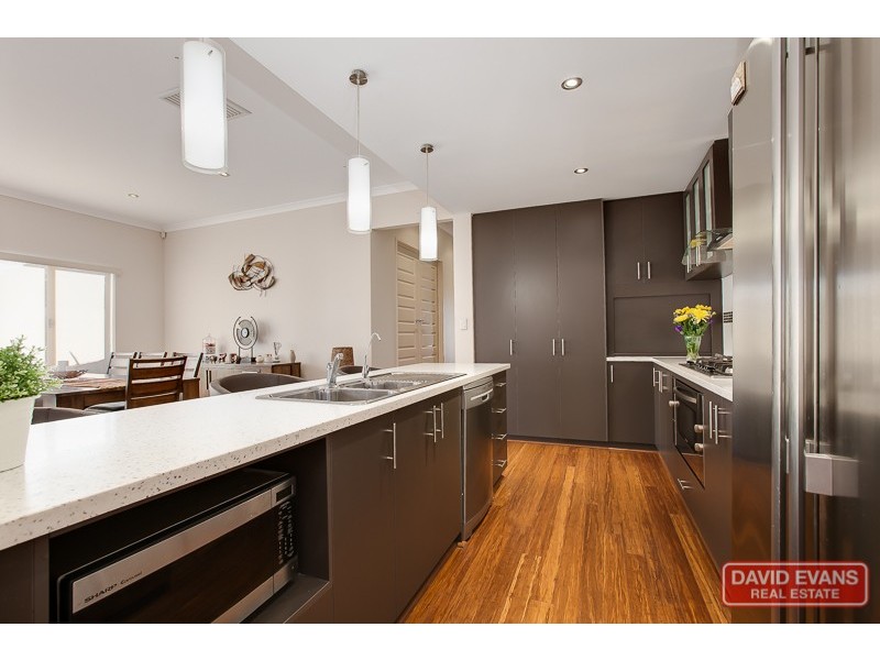 14 Frenchmans Crescent, Secret Harbour WA 6173