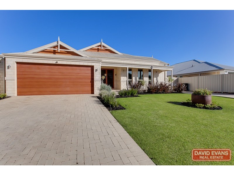 14 Frenchmans Crescent, Secret Harbour WA 6173