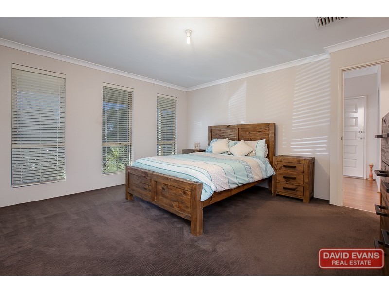 14 Frenchmans Crescent, Secret Harbour WA 6173