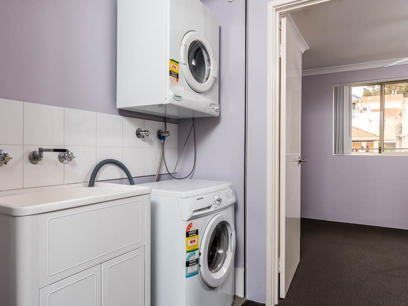 13/24 Burton Street, Cannington WA 6107