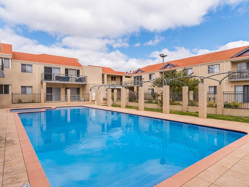 13/24 Burton Street, Cannington WA 6107