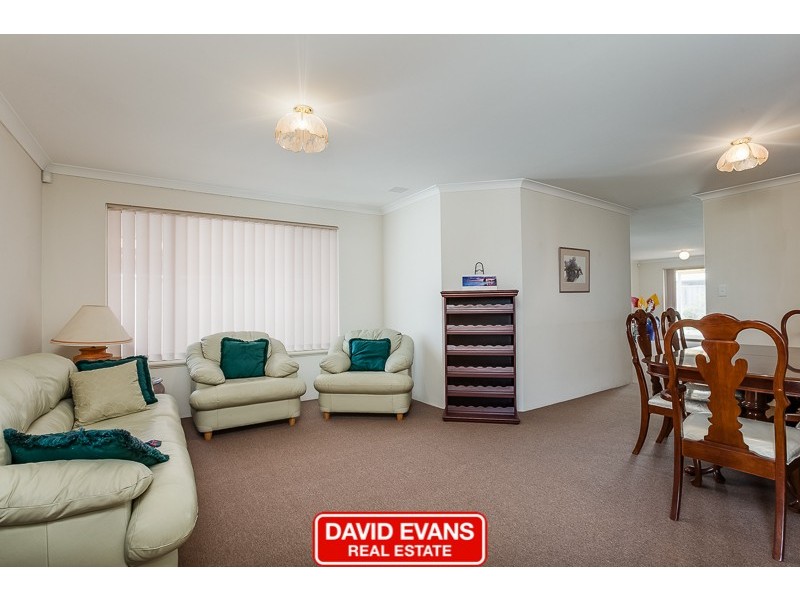 2 Zedora Loop, Port Kennedy WA 6172