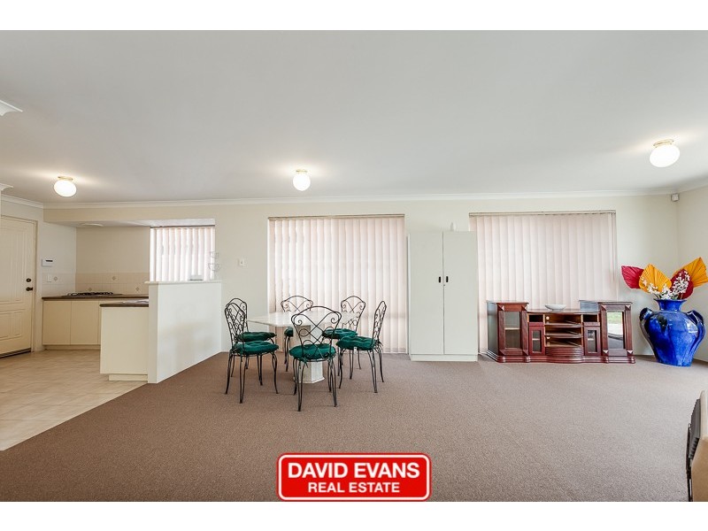 2 Zedora Loop, Port Kennedy WA 6172