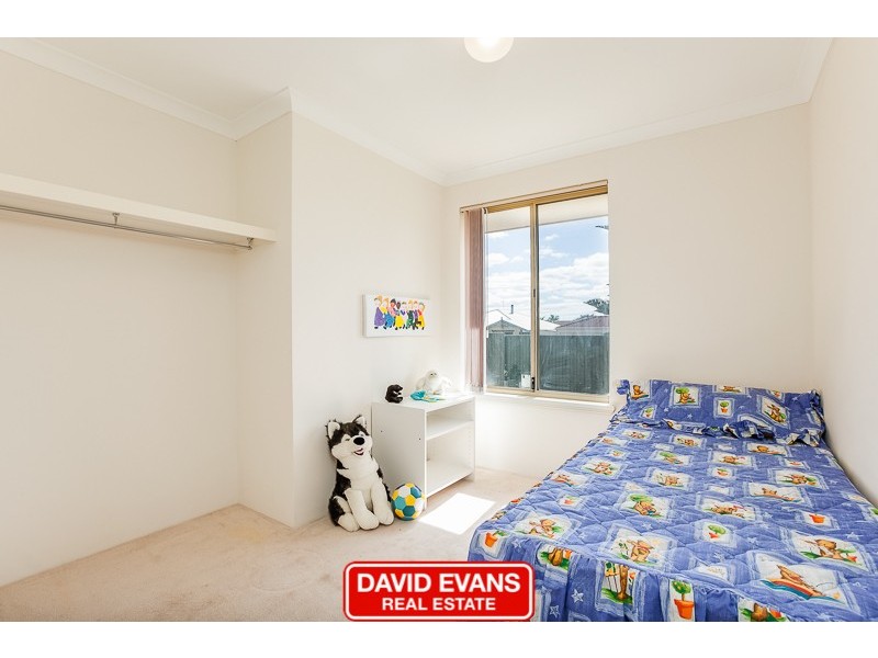 2 Zedora Loop, Port Kennedy WA 6172