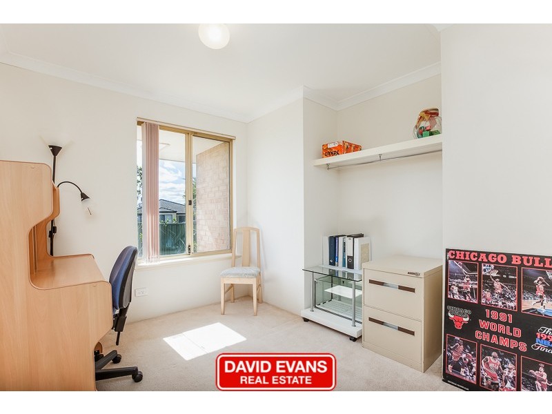 2 Zedora Loop, Port Kennedy WA 6172