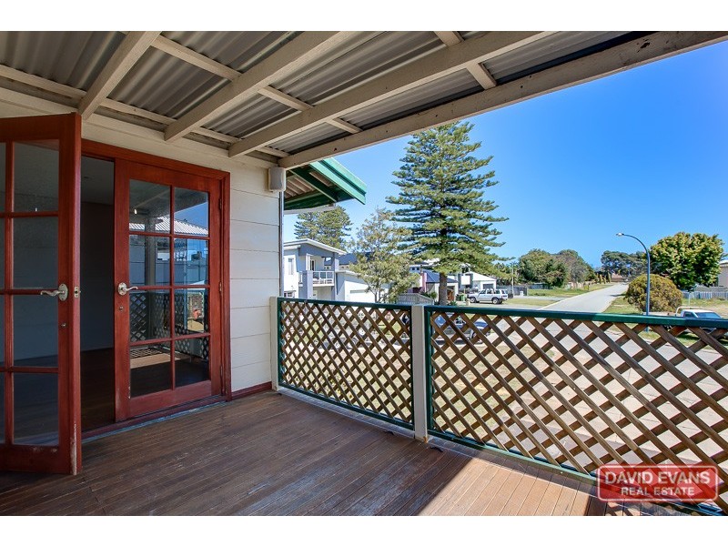 21 Fletcher Street, Rockingham WA 6168