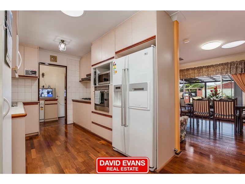 2 Markaling Close, Hillman WA 6168