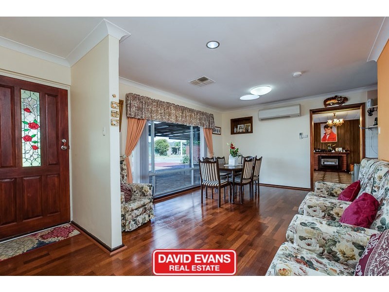 2 Markaling Close, Hillman WA 6168