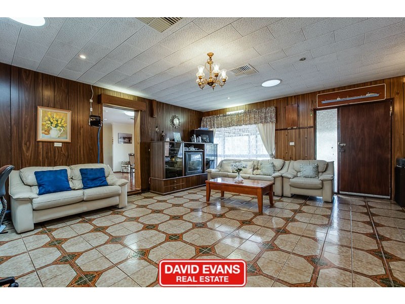 2 Markaling Close, Hillman WA 6168