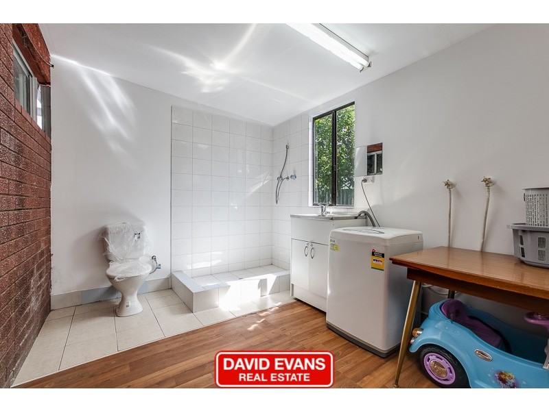 2 Markaling Close, Hillman WA 6168