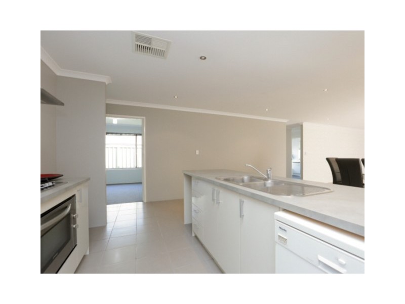 35 Blaxland Terrace, Baldivis WA 6171