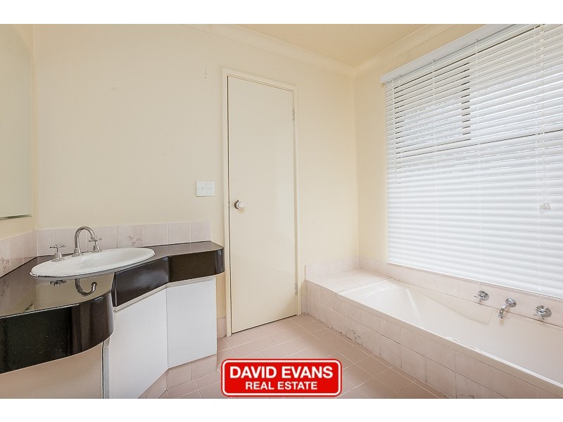 26 Port Royal Drive, Safety Bay WA 6169