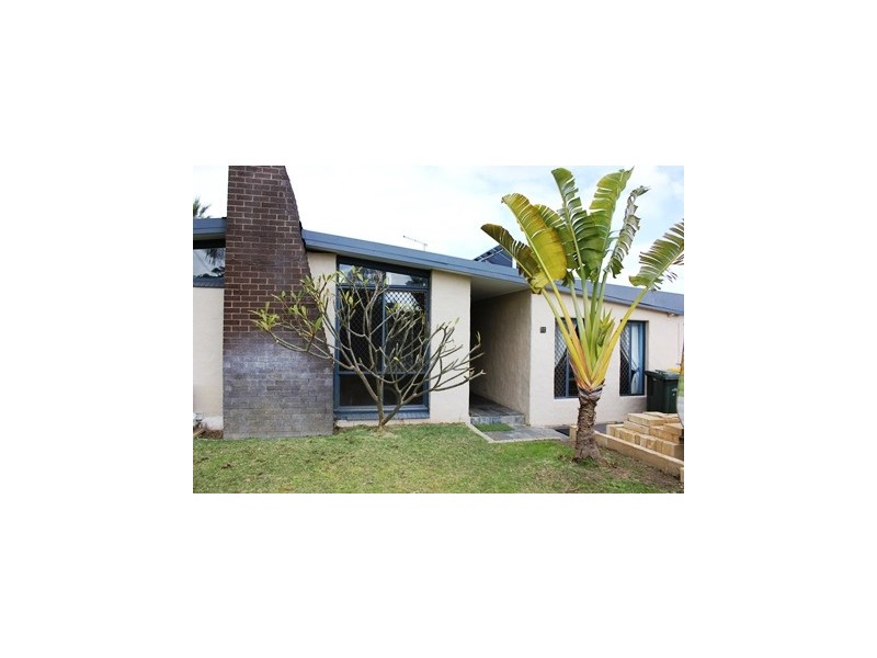 2 Coomel Close, Hillman WA 6168