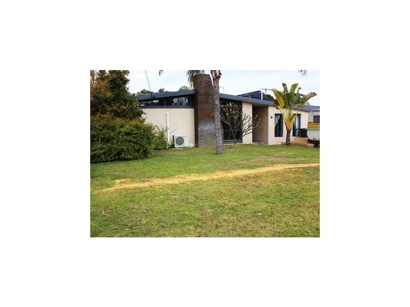 2 Coomel Close, Hillman WA 6168