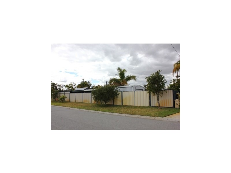 2 Coomel Close, Hillman WA 6168