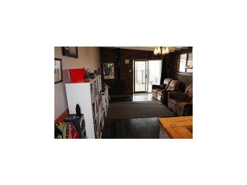 2 Coomel Close, Hillman WA 6168